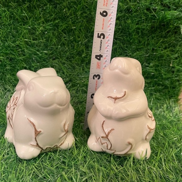 Set of 2 gorgeous Ceramic Bunny Rabbit home decor white with brown accents - Picture 3 of 8